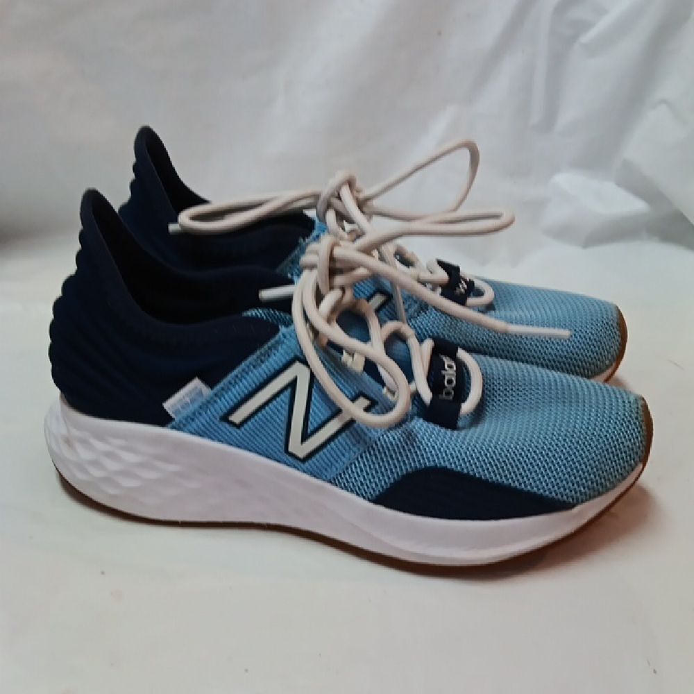 New Balance Blue and White Sneakers Kids Size 13